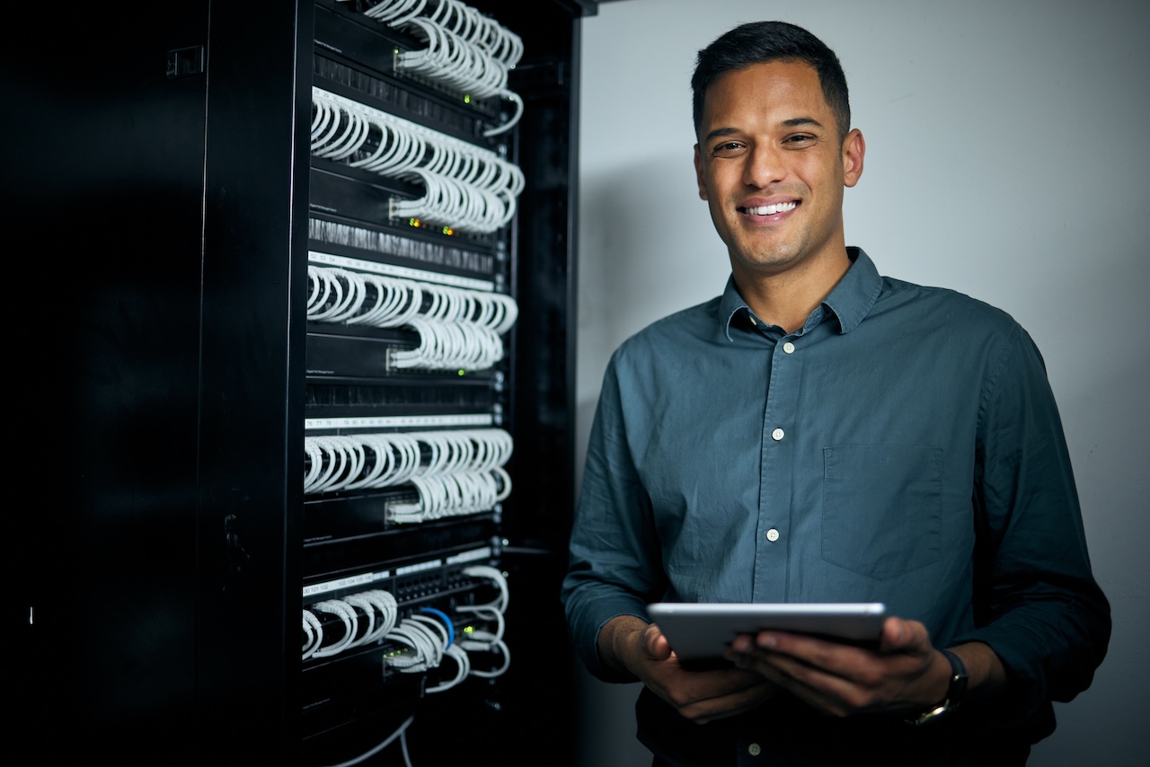 professional it managed services provider working in server room